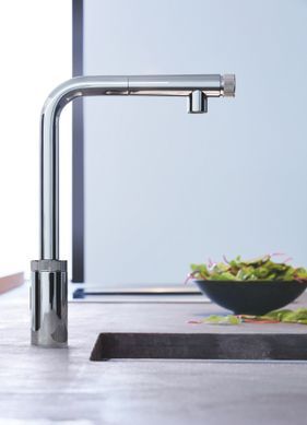 фото Змішувач для кухні з висувним виливом Grohe Eurosmart New (31613000)