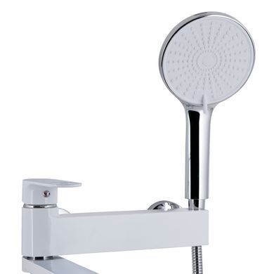фото Смеситель для ванны Qtap Jay с поворотным изливом (c душевым гарнитуром) QTJAY260CRW45554 Chrome/White