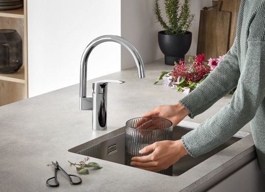 фото Змішувач для кухні Grohe Eurosmart New (33202003)
