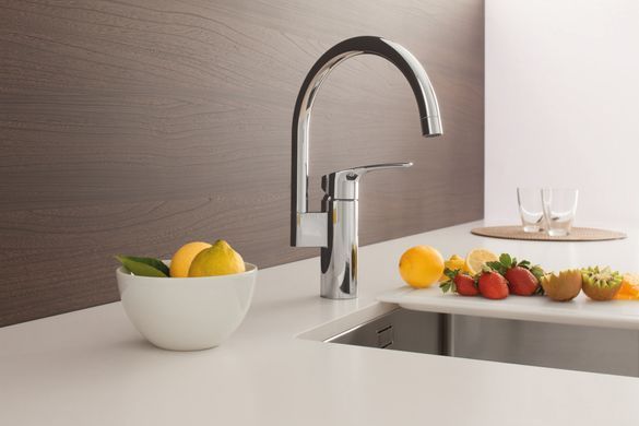 фото Змішувач для кухні Grohe Eurosmart New (33202003)