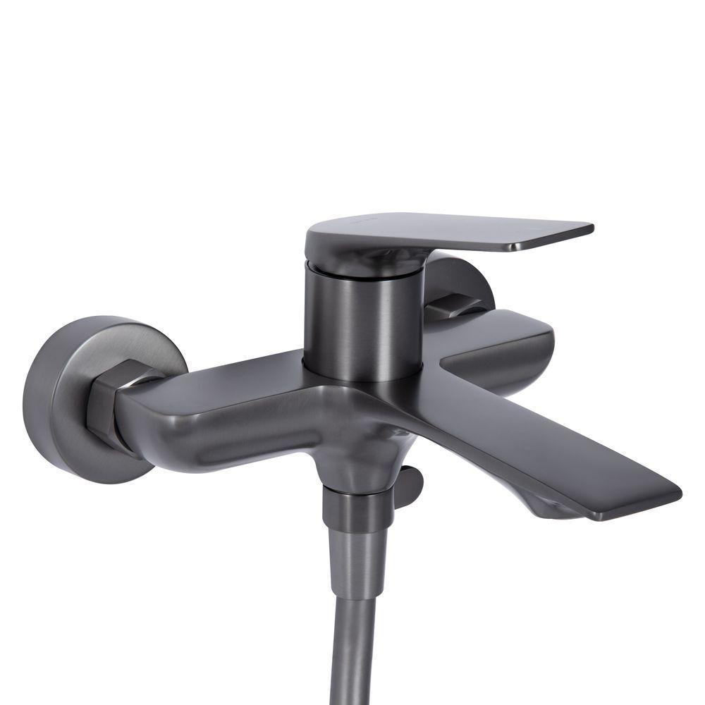 фотографія Змішувач для ванни Qtap Vlasta New (з душовим гарнітуром) QTVLA259GMB45643 Gunmetal Black PVD