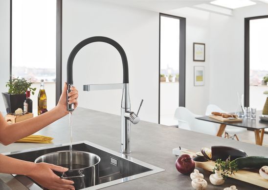 фотографія Змішувач для кухні з гнучким виливом Grohe Essence New (30294000)
