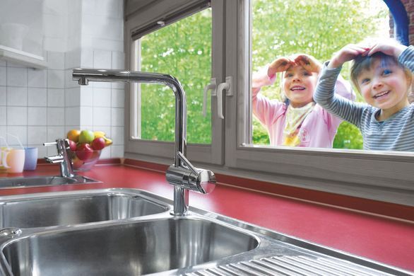 фото Змішувач для кухні з висувним виливом Grohe Minta (32168000)