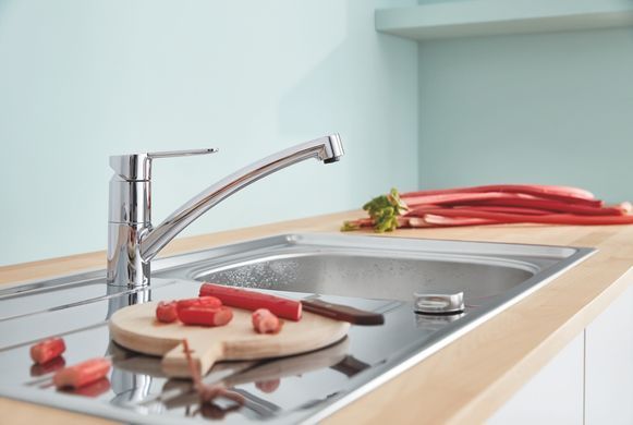фотографія Змішувач для кухні Grohe BauEco (31680000)