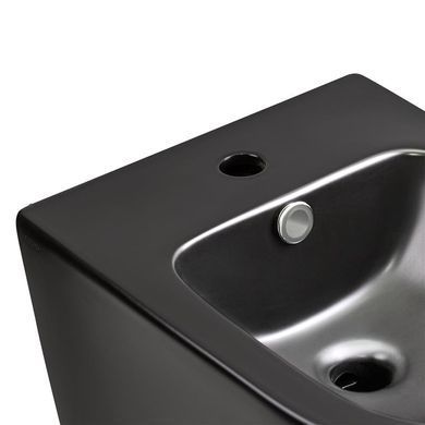 фото Биде подвесное Qtap Scorpio 515x360x345 Matt black QT1455053FMB