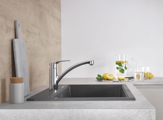 фото Змішувач для кухні Grohe Eurosmart New (33281003)