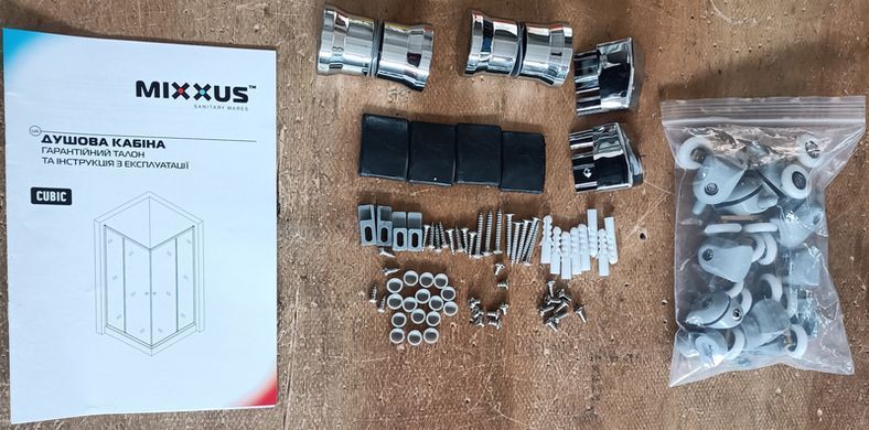 фото Душова кабіна з низьким піддоном MIXXUS CUBIC SCT01-100x100x195-FB CHROME матове скло 4мм (MI6904)